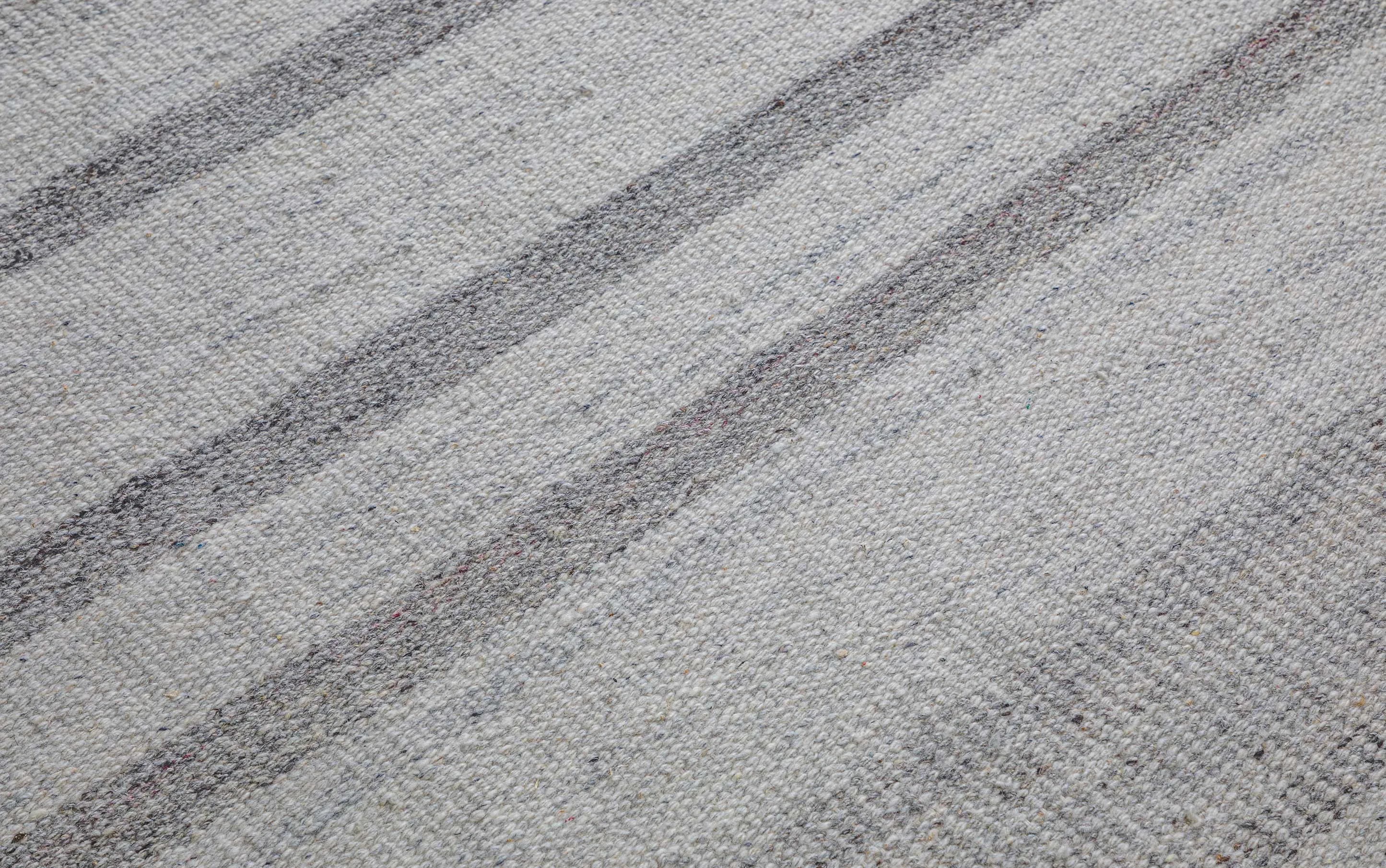 Hodges 6 x 9 Area Rug