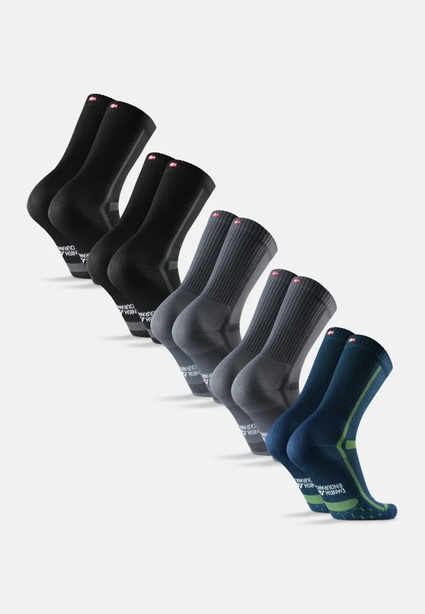 LONG-DISTANCE CREW RUNNING SOCKS