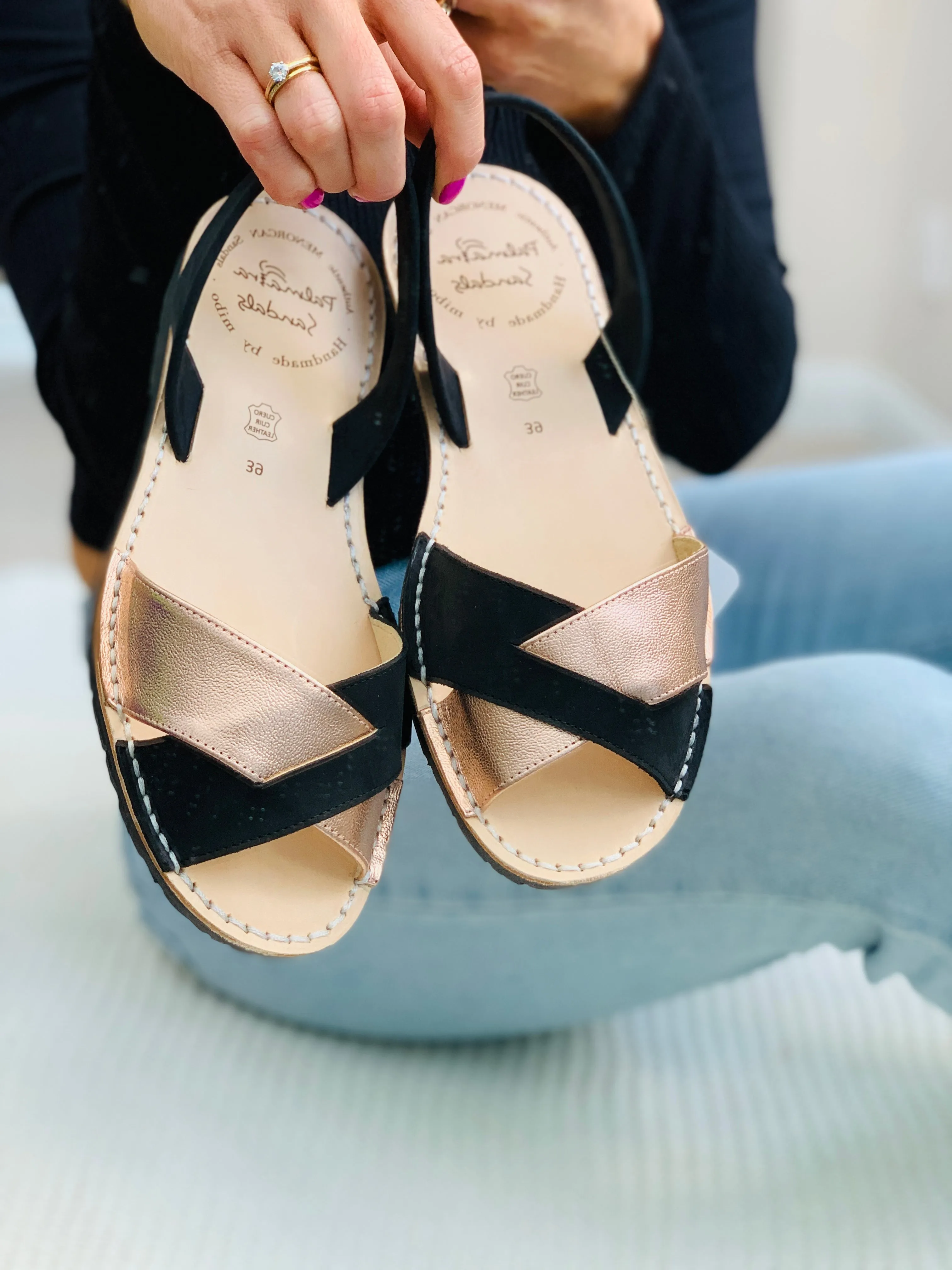 MINOR FAULTS Donna Peeptoe